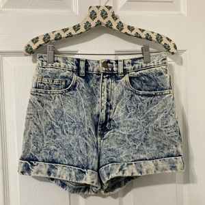 American Apparel acid wash sz28 denim shorts